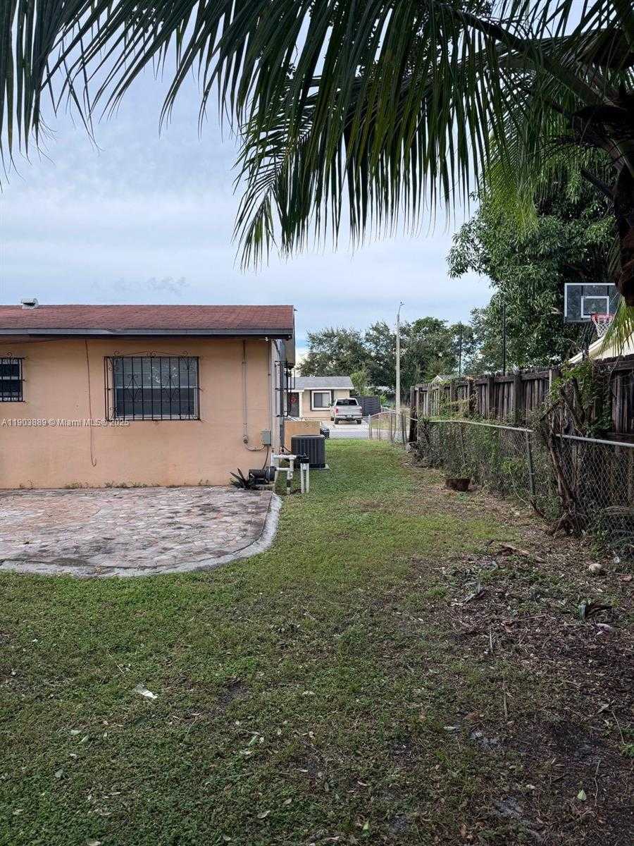 Small Image of 3834 NORTH WEST 209TH ST, Miami Gardens Number 27