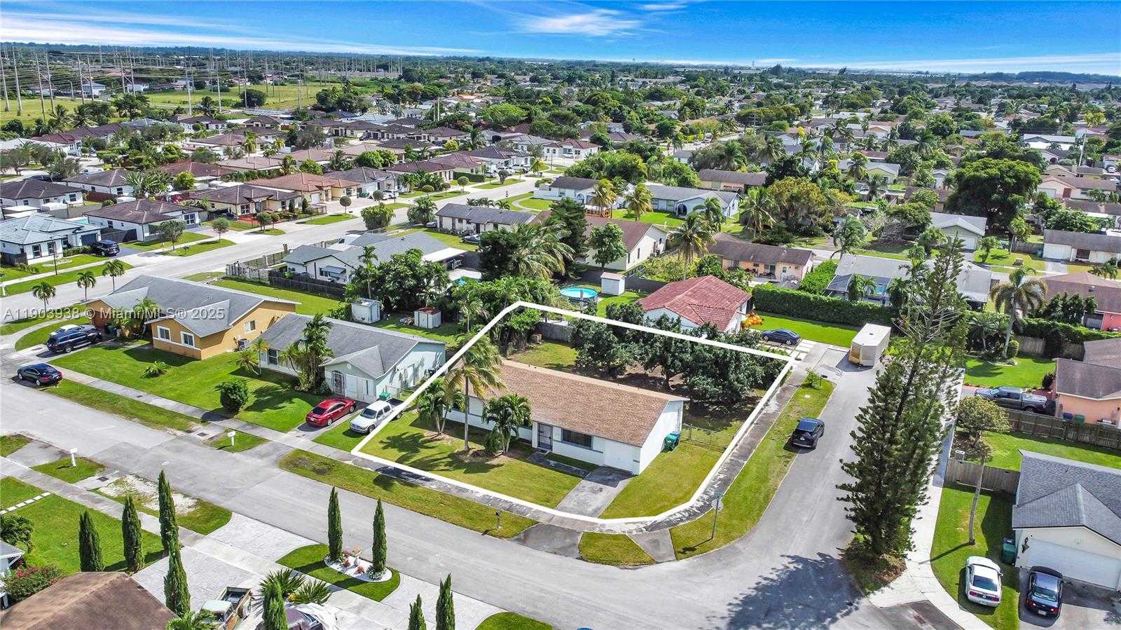 Small Image of 13224 SOUTH WEST 253RD TER, Homestead Number 3