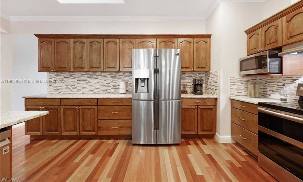 Small Image of 1261 RIVERBEND DR, Other City - In The State Of Florida Number 14