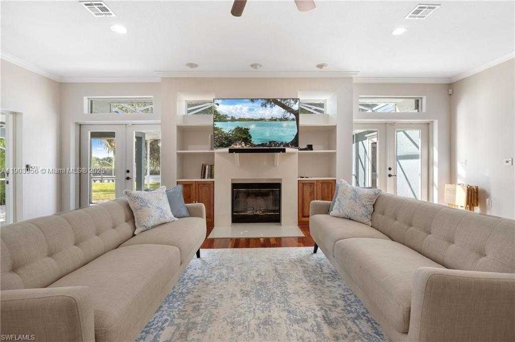 Small Image of 1261 RIVERBEND DR, Other City - In The State Of Florida Number 16