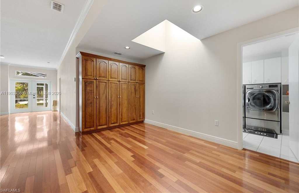 Small Image of 1261 RIVERBEND DR, Other City - In The State Of Florida Number 8