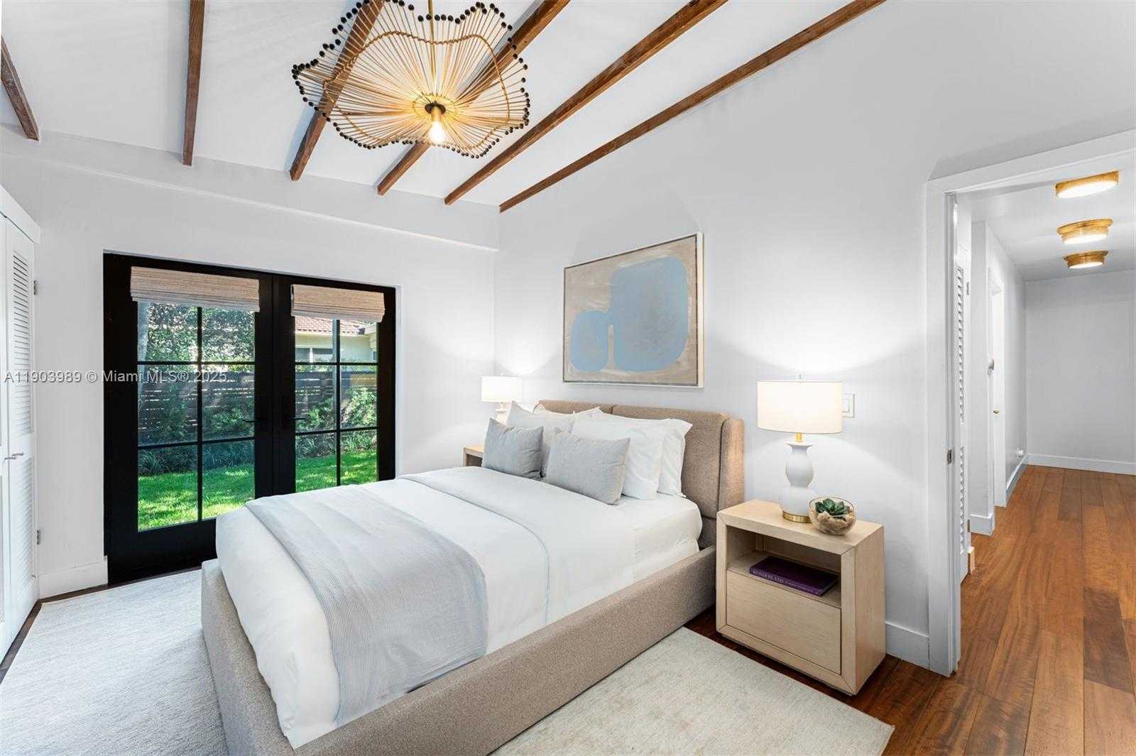 Small Image of 2530 ANDROS AVE, Miami Number 15