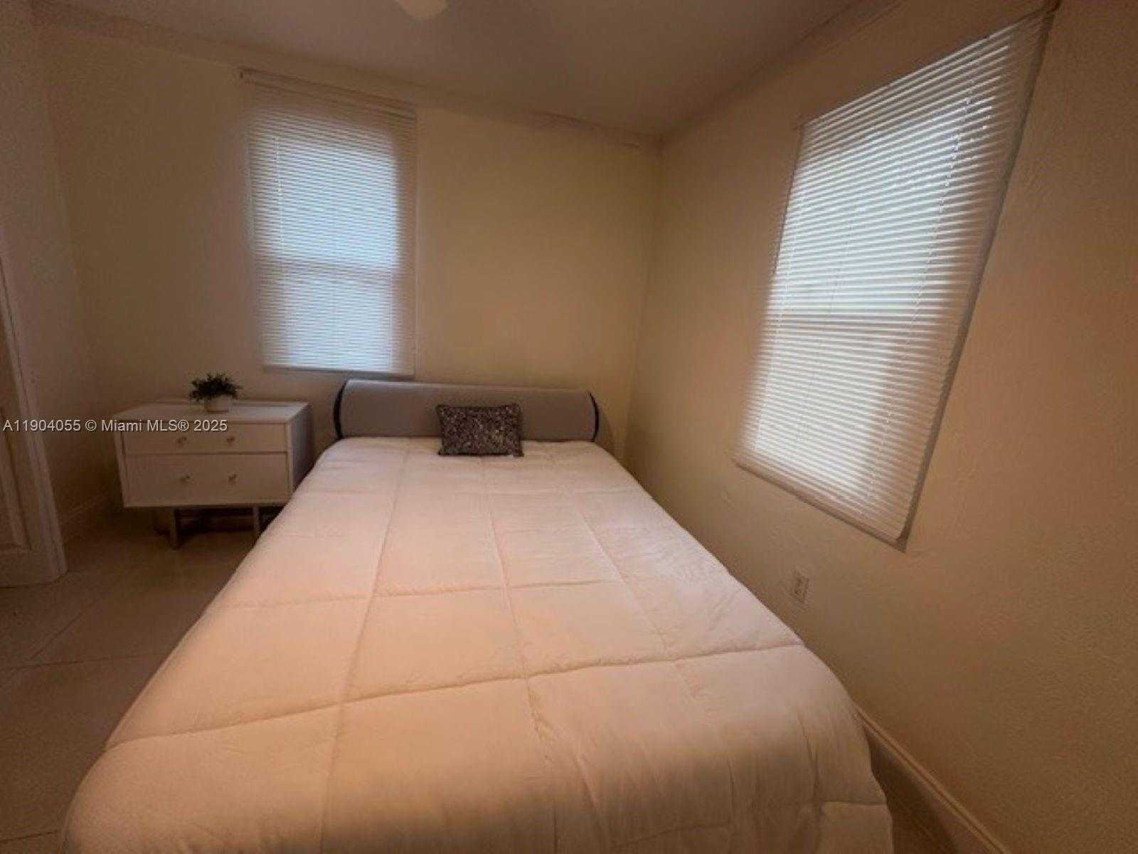 Small Image of 2898 NORTH WEST 6TH CT, Fort Lauderdale Number 12