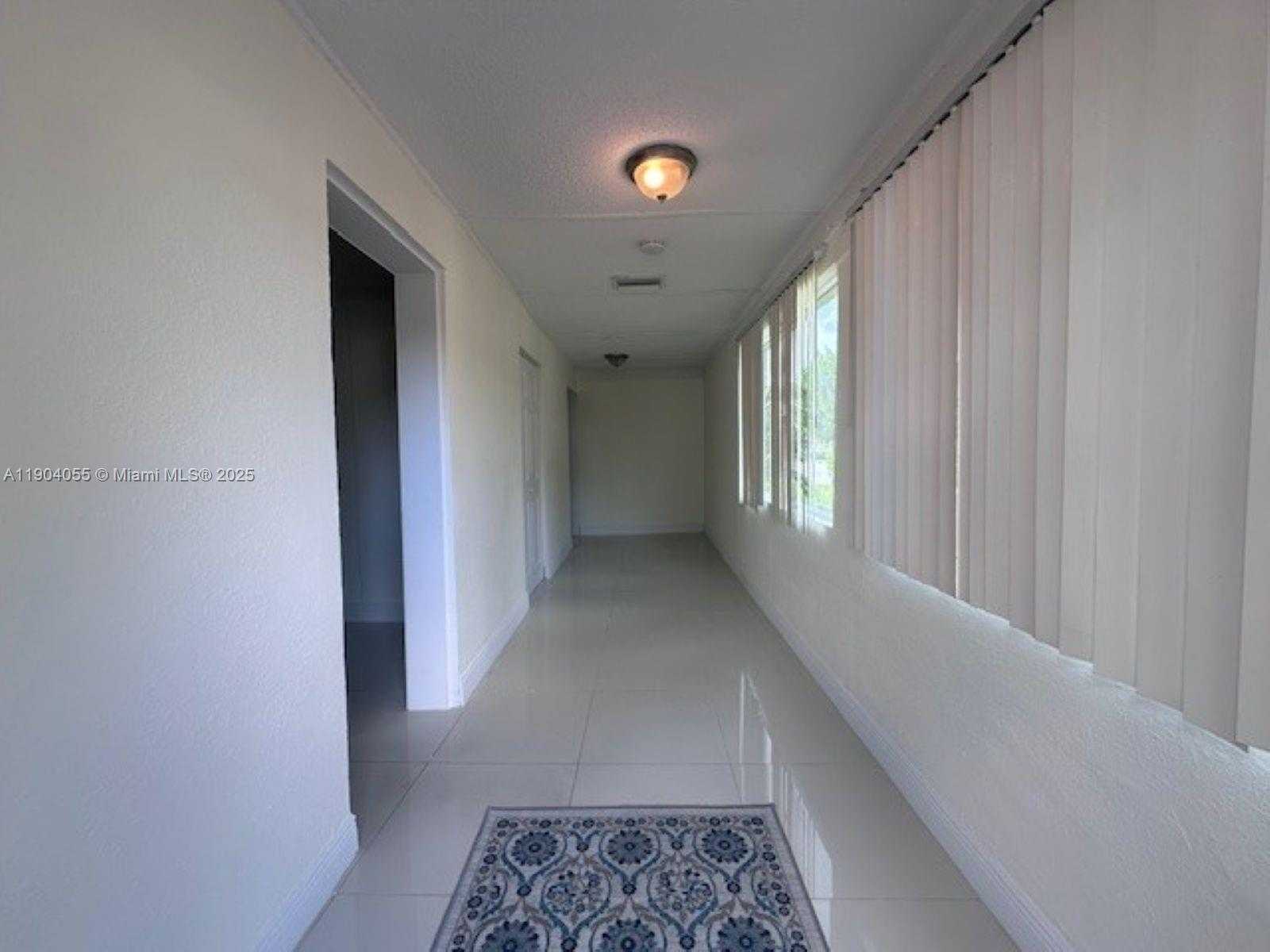 Small Image of 2898 NORTH WEST 6TH CT, Fort Lauderdale Number 2