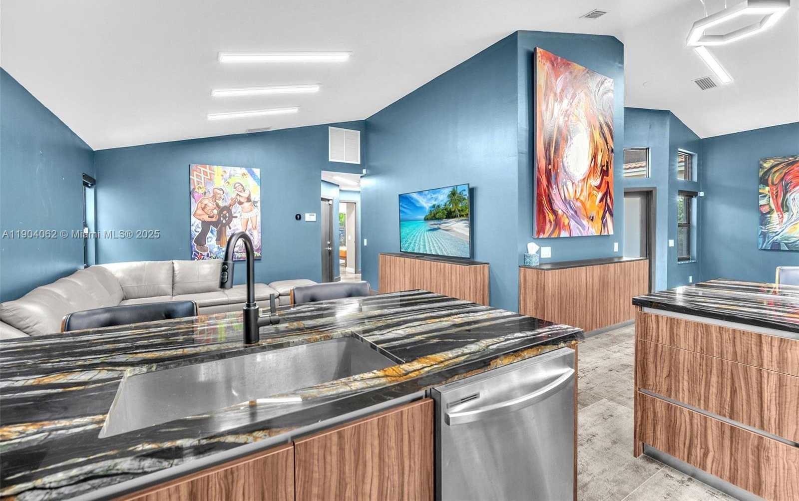 Small Image of 225 EAST BAYRIDGE DR, Weston Number 11