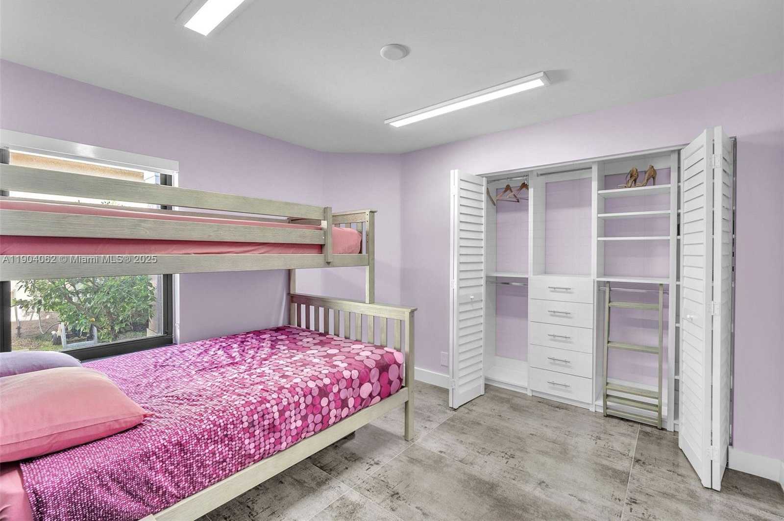 Small Image of 225 EAST BAYRIDGE DR, Weston Number 21