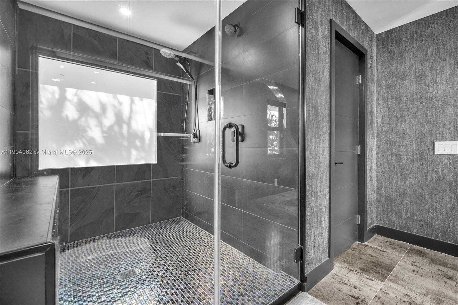 Small Image of 225 EAST BAYRIDGE DR, Weston Number 26