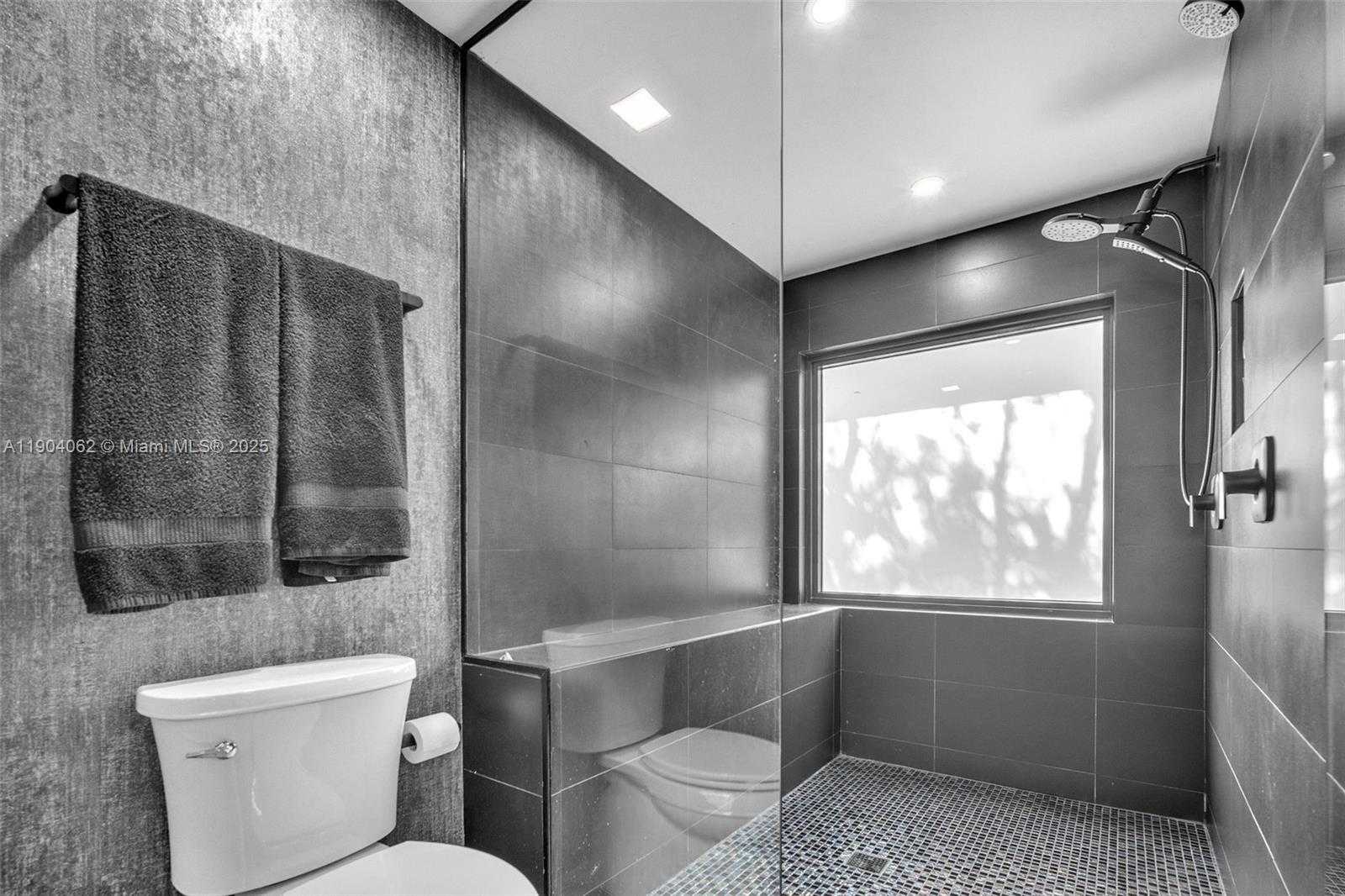 Small Image of 225 EAST BAYRIDGE DR, Weston Number 27