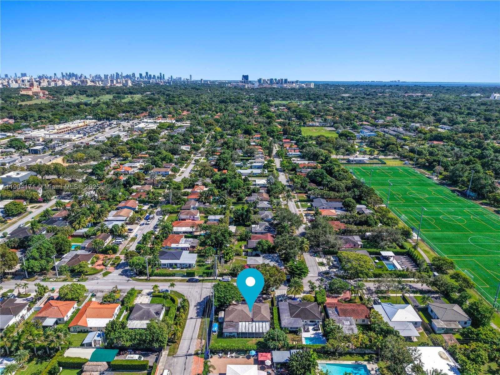 Small Image of Miami Number 10