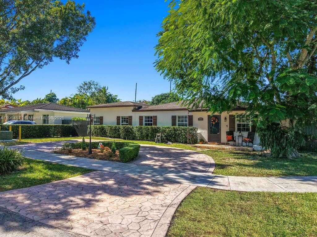 Small Image of Miami Number 3