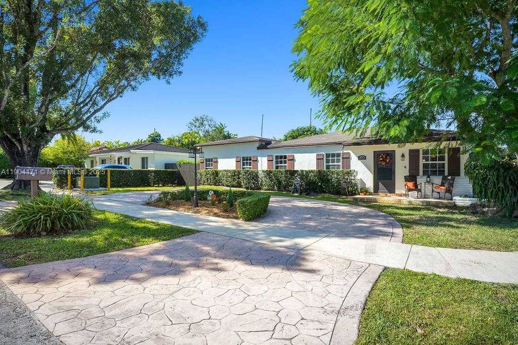 Small Image of Miami Number 4