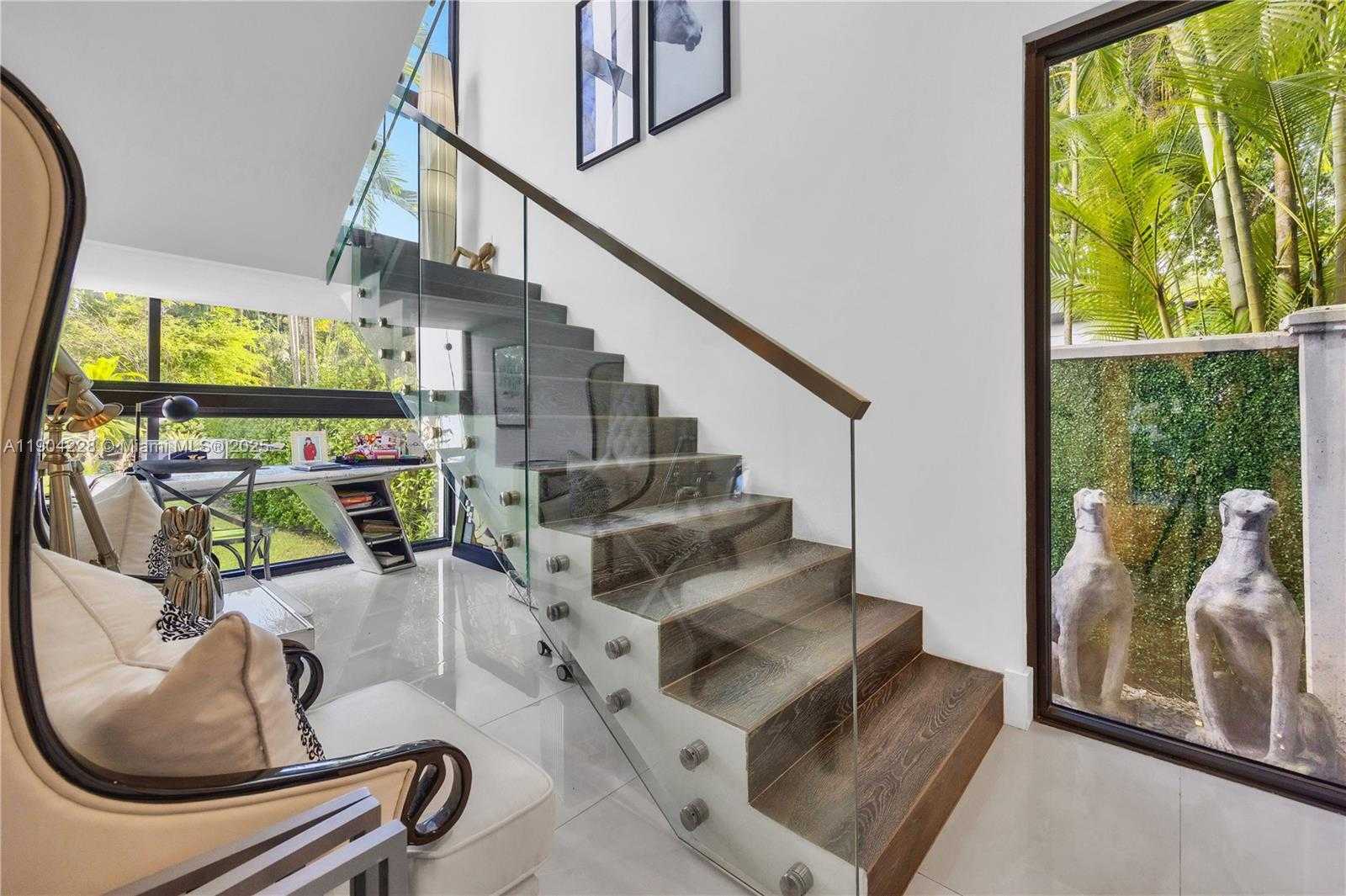 Small Image of 3764 CARMEN CT, Miami Number 18