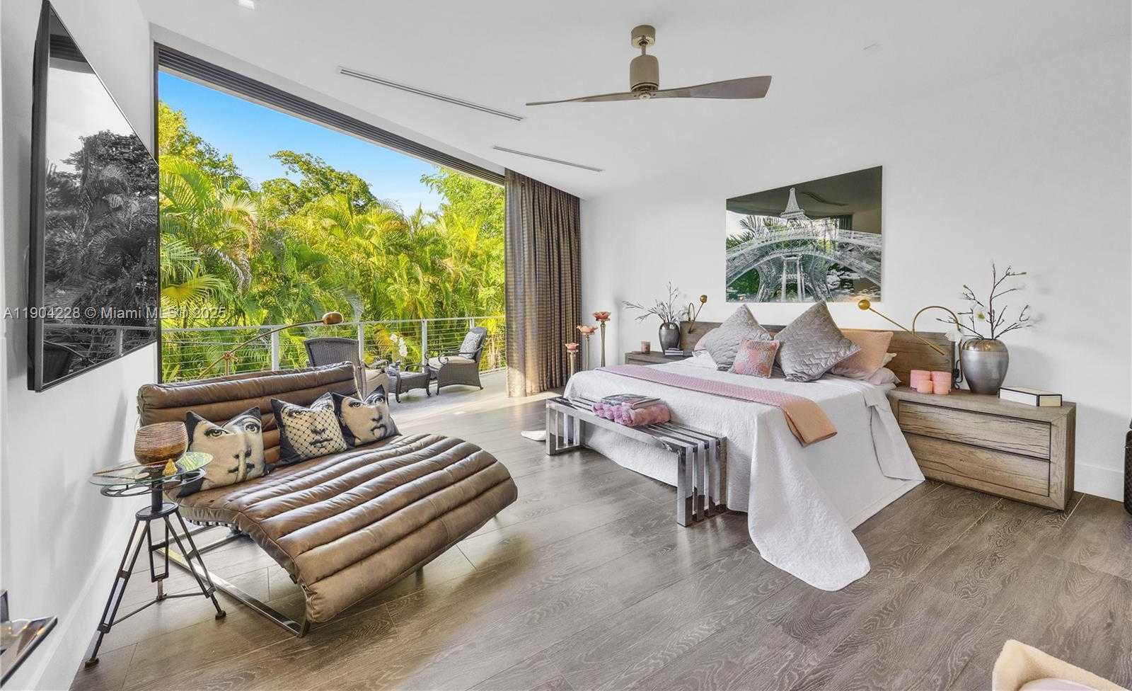 Small Image of 3764 CARMEN CT, Miami Number 21