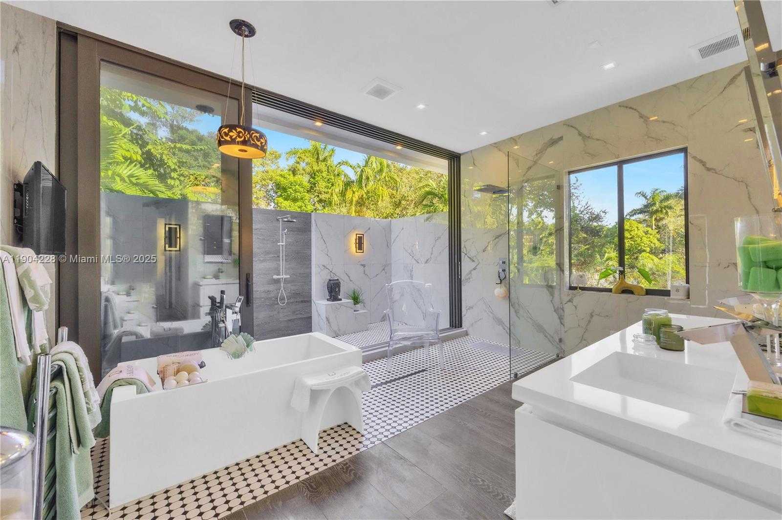 Small Image of 3764 CARMEN CT, Miami Number 24