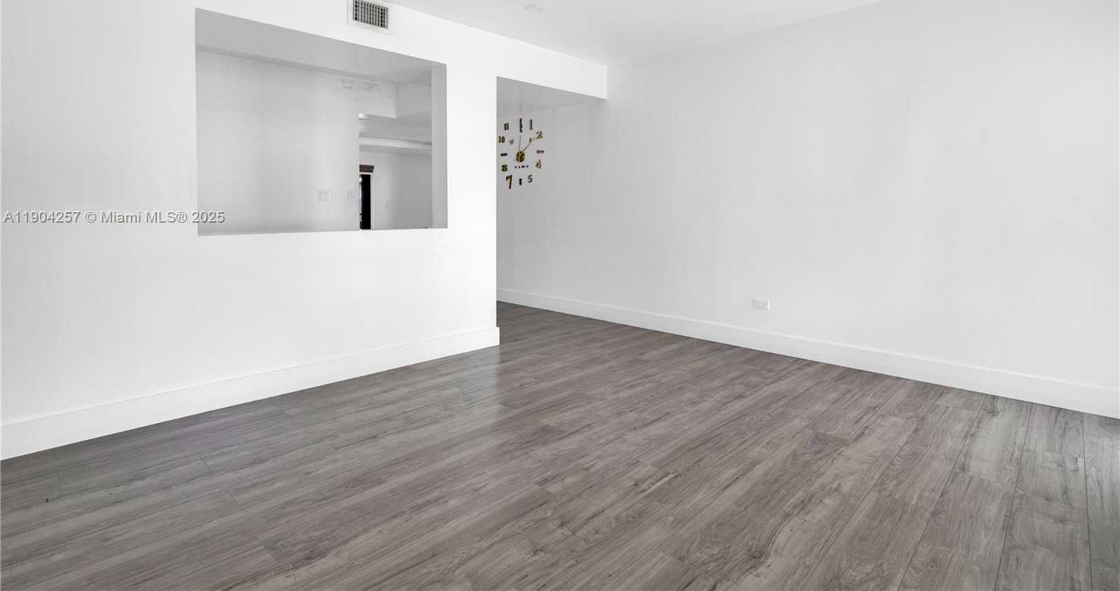 Small Image of 14970 LEISURE DR, Homestead Number 10