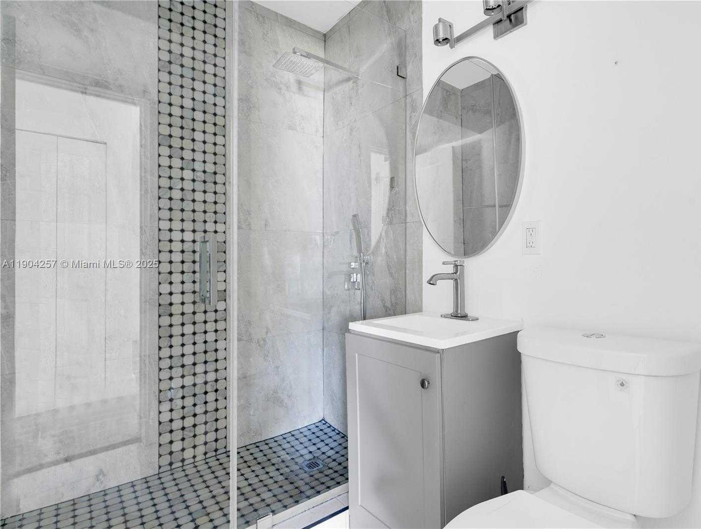 Small Image of 14970 LEISURE DR, Homestead Number 41