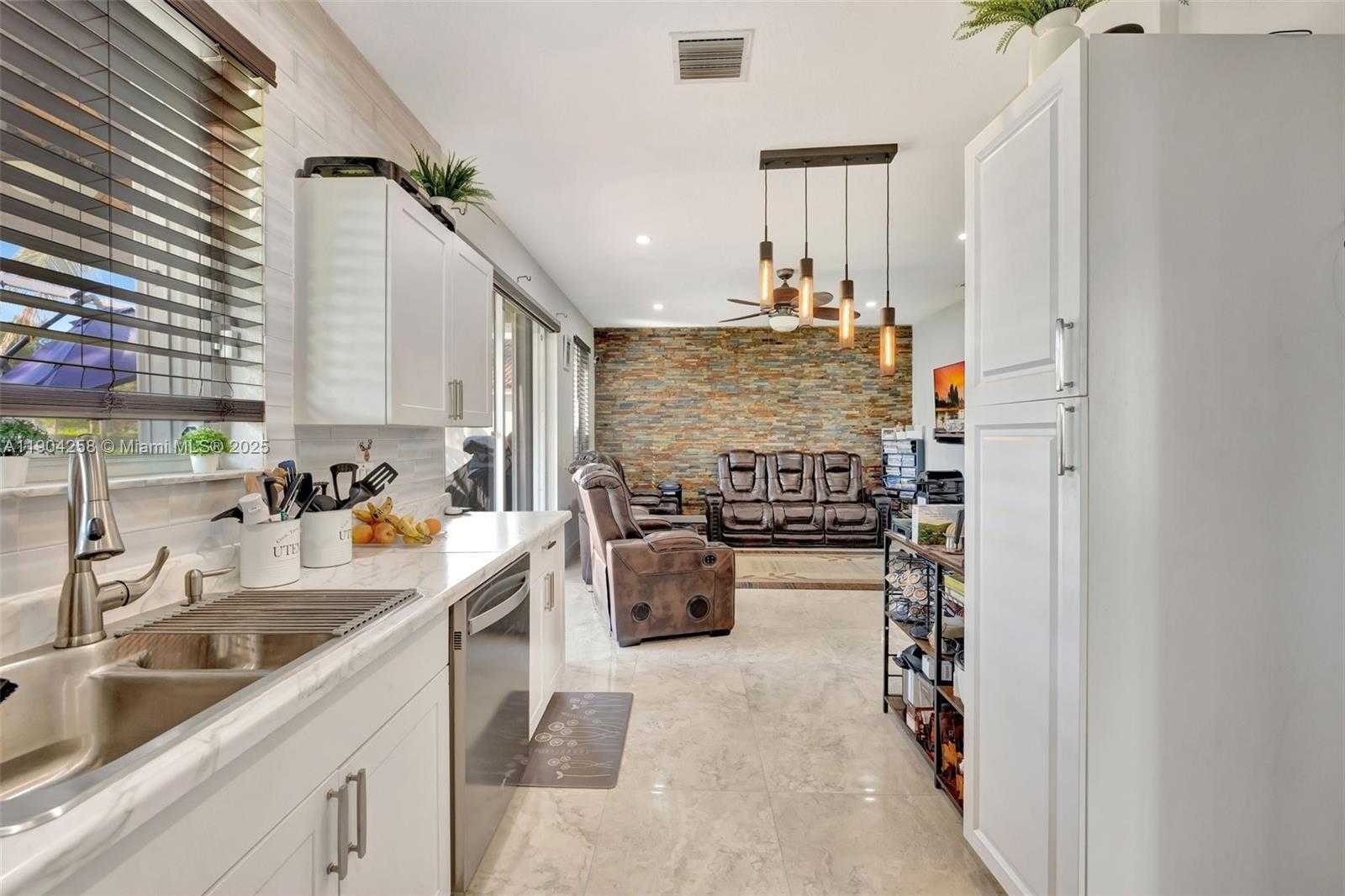 Small Image of 1317 MAJESTY TERRACE, Weston Number 13