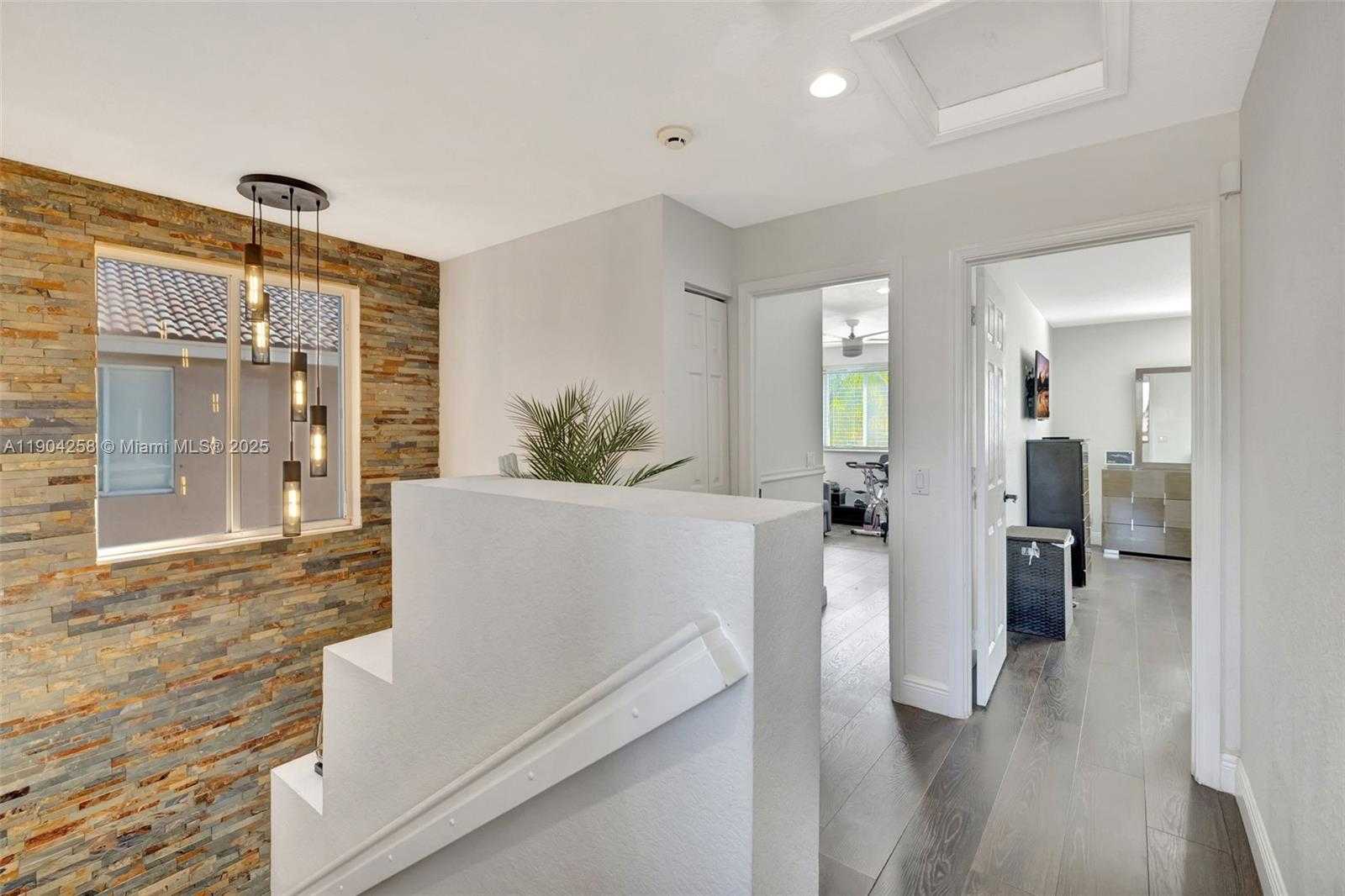 Small Image of 1317 MAJESTY TERRACE, Weston Number 23