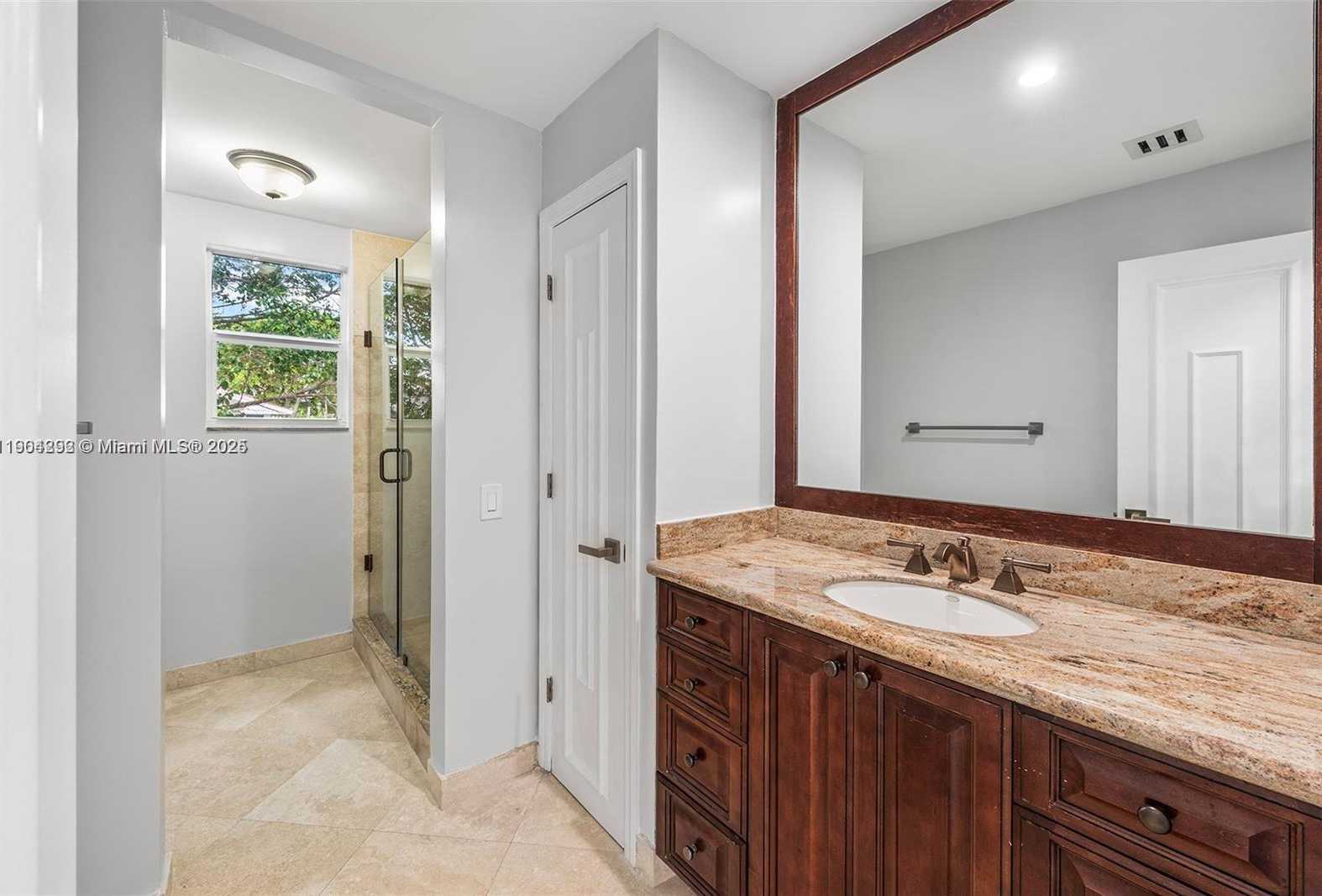 Small Image of 2445 SOUTH EAST 8 ST, Pompano Beach Number 29