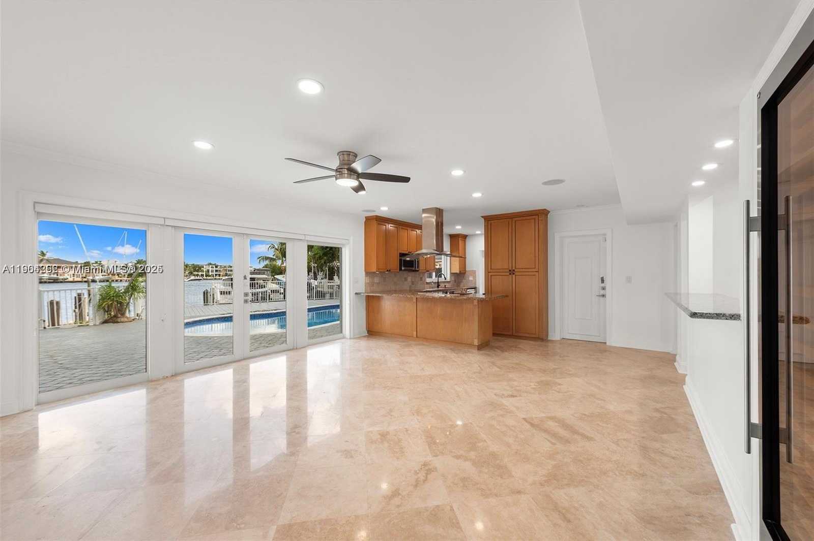 Small Image of 2445 SOUTH EAST 8 ST, Pompano Beach Number 32