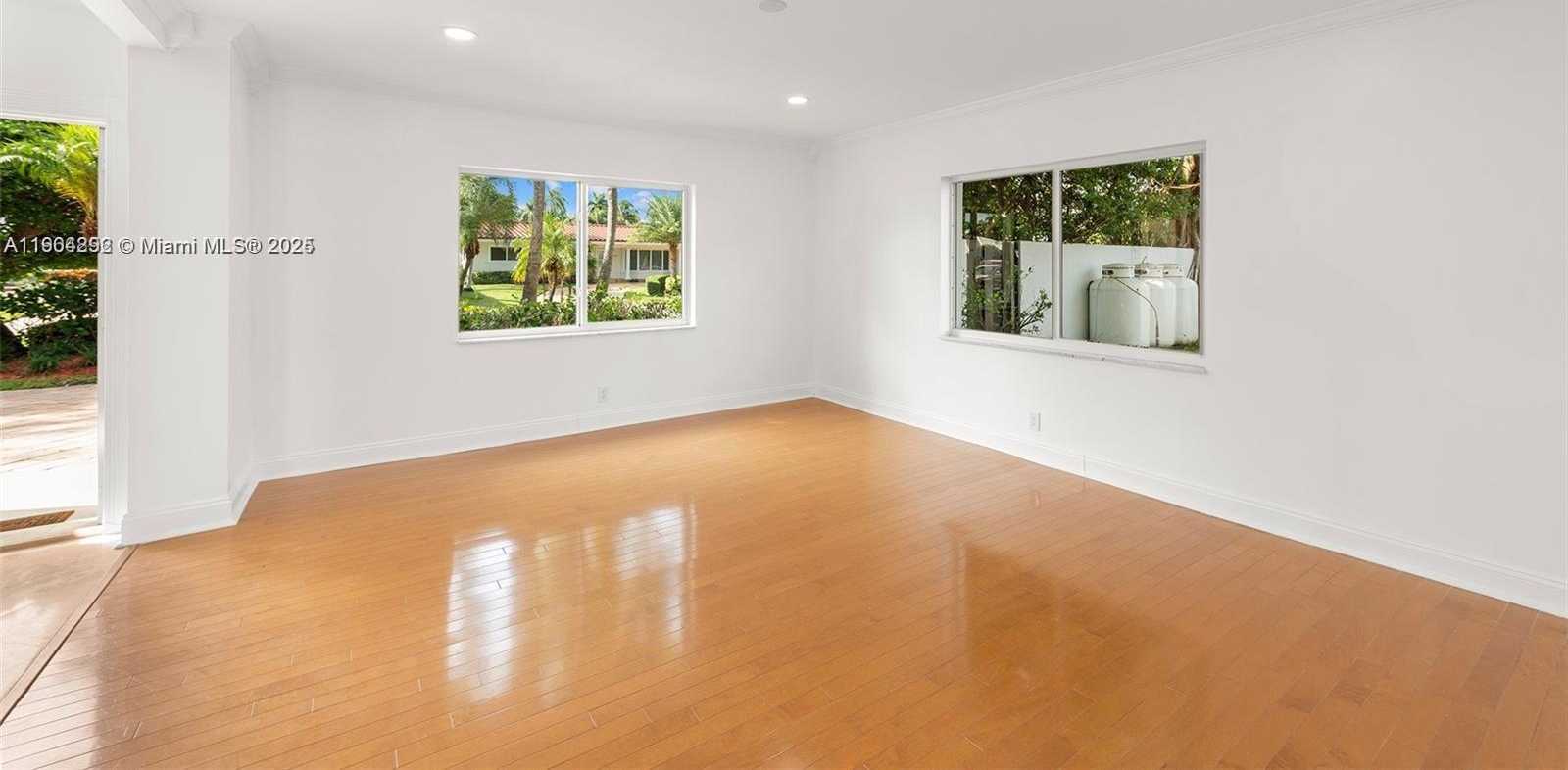 Small Image of 2445 SOUTH EAST 8 ST, Pompano Beach Number 36