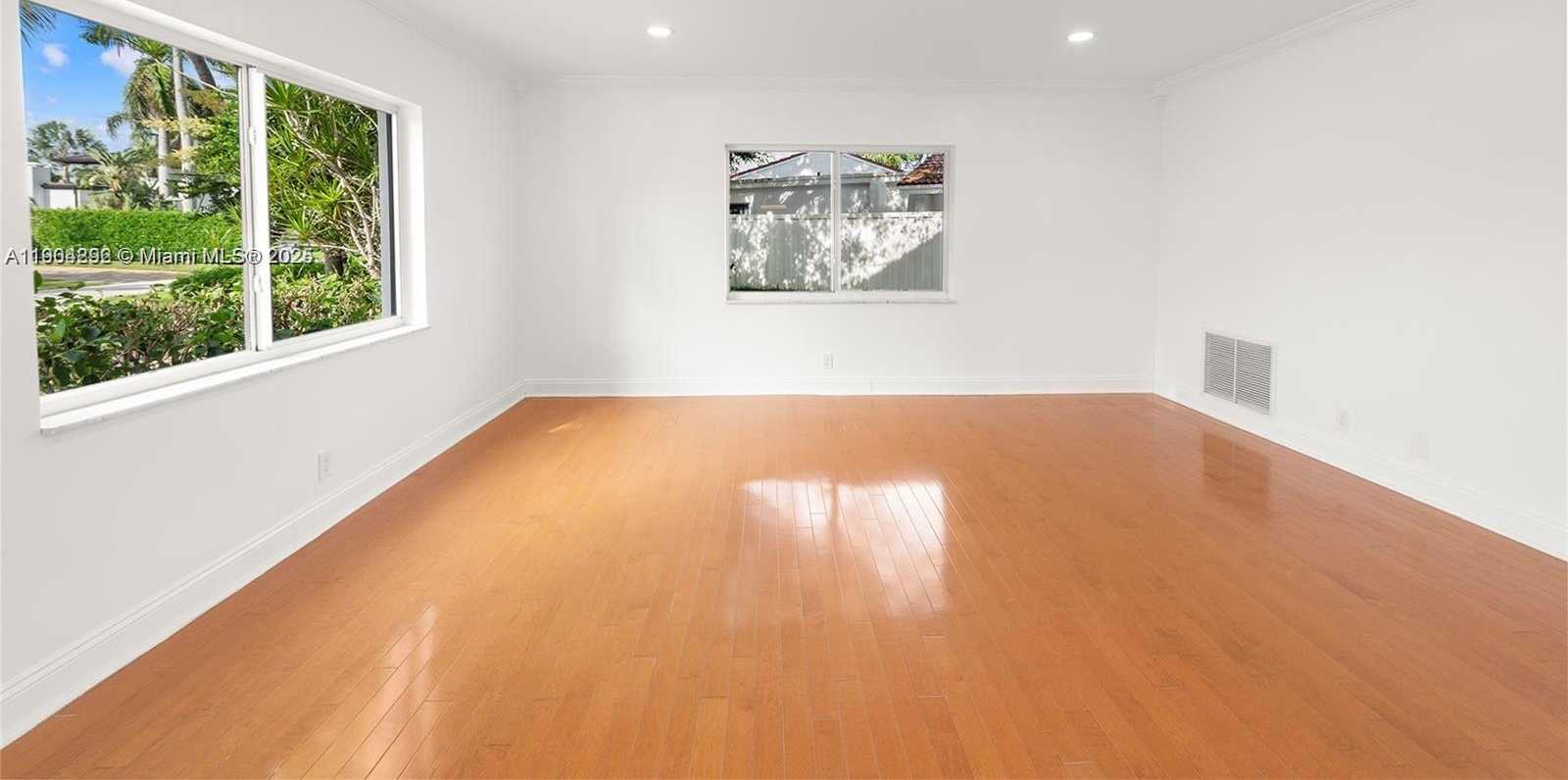 Small Image of 2445 SOUTH EAST 8 ST, Pompano Beach Number 37