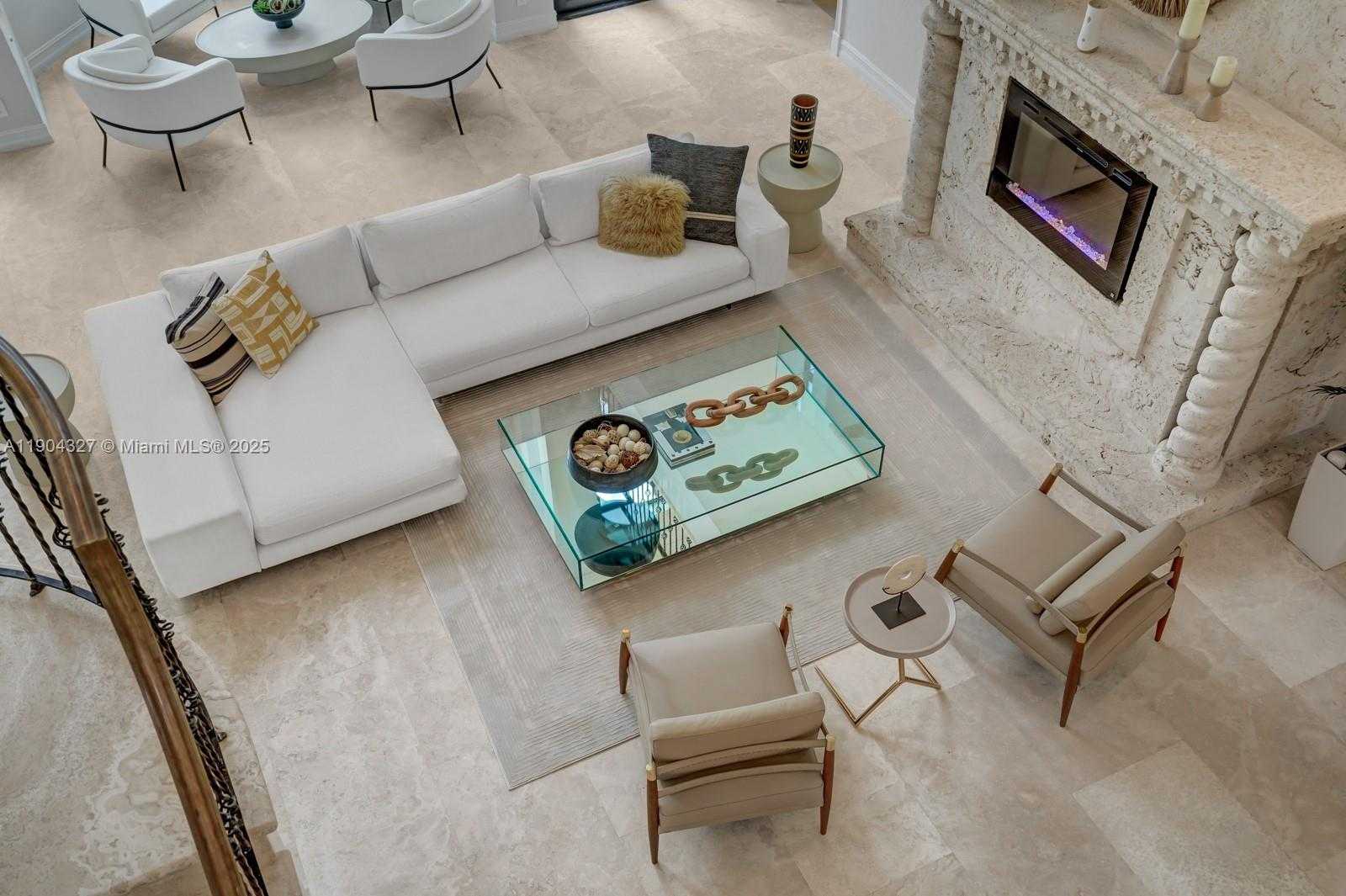 Small Image of 168 FIESTA WAY, Fort Lauderdale Number 14