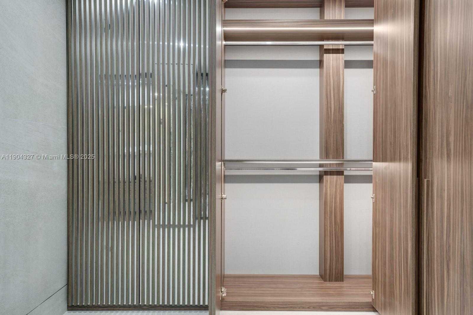 Small Image of 168 FIESTA WAY, Fort Lauderdale Number 21