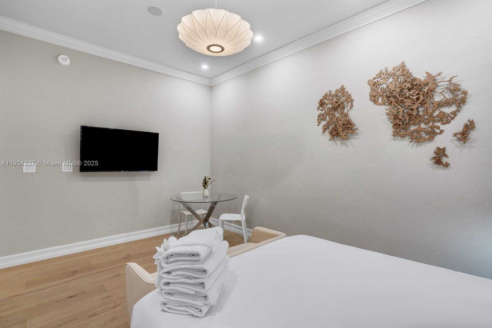 Small Image of 168 FIESTA WAY, Fort Lauderdale Number 22