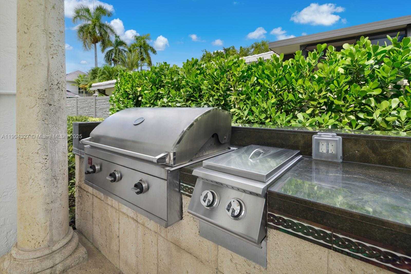 Small Image of 168 FIESTA WAY, Fort Lauderdale Number 36