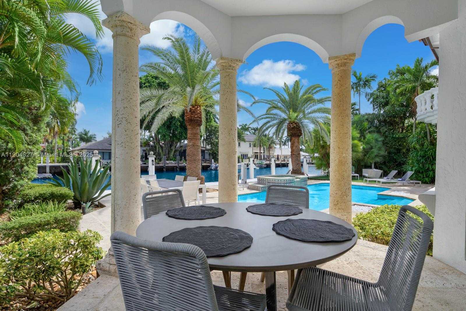 Small Image of 168 FIESTA WAY, Fort Lauderdale Number 37