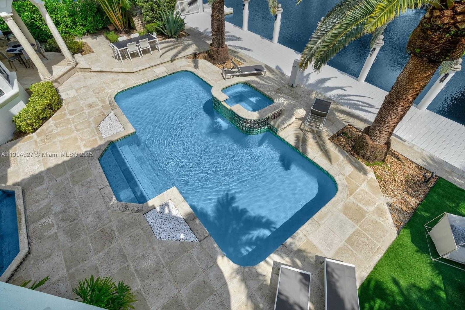 Small Image of 168 FIESTA WAY, Fort Lauderdale Number 39