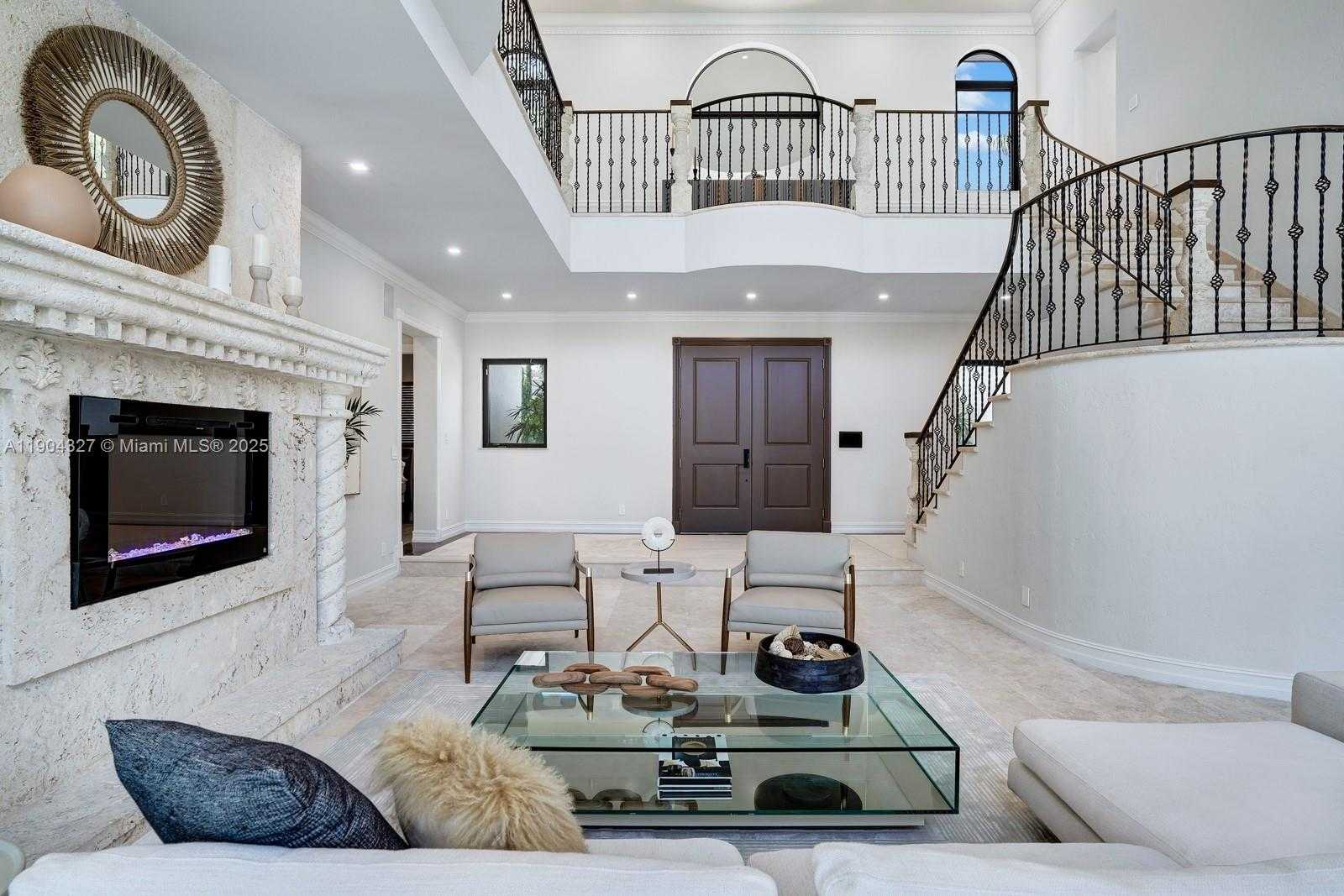 Small Image of 168 FIESTA WAY, Fort Lauderdale Number 6