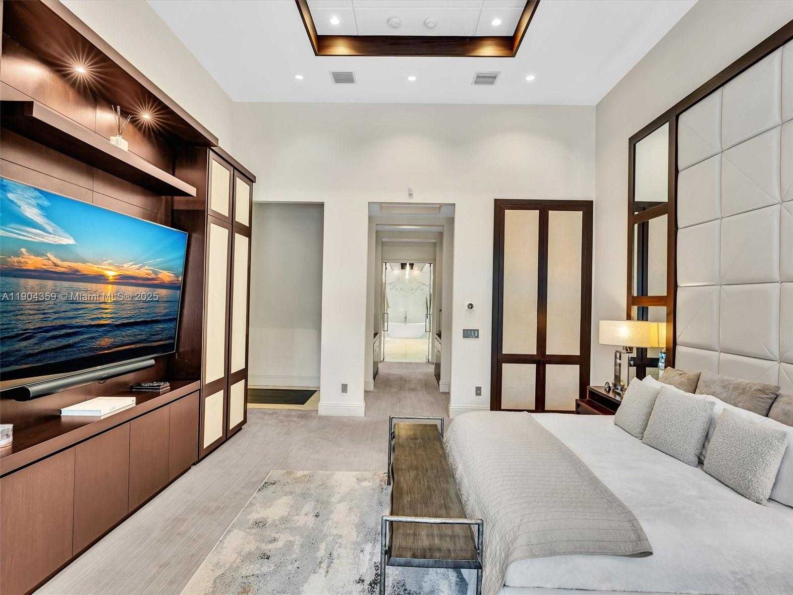 Small Image of 11420 NORTH WEST 4TH ST, Plantation Number 24