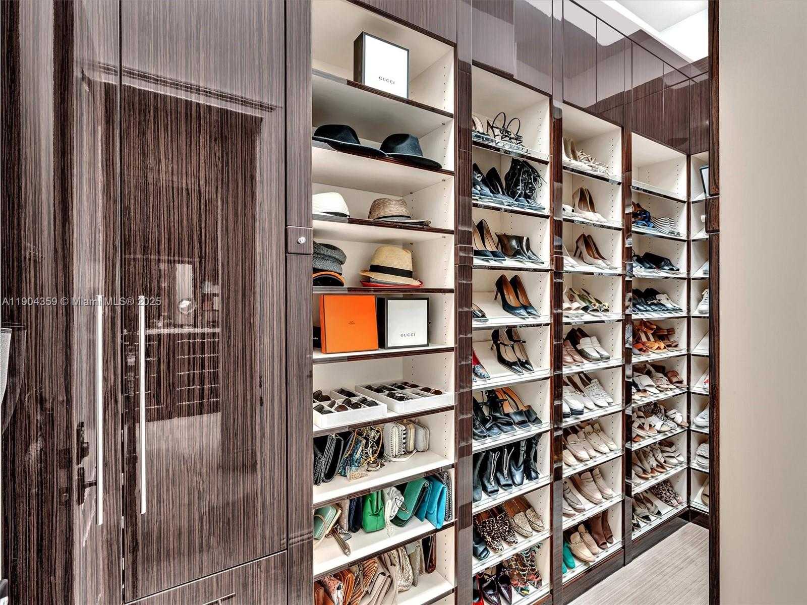 Small Image of 11420 NORTH WEST 4TH ST, Plantation Number 31