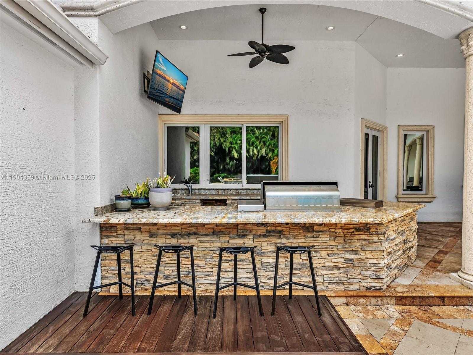 Small Image of 11420 NORTH WEST 4TH ST, Plantation Number 68