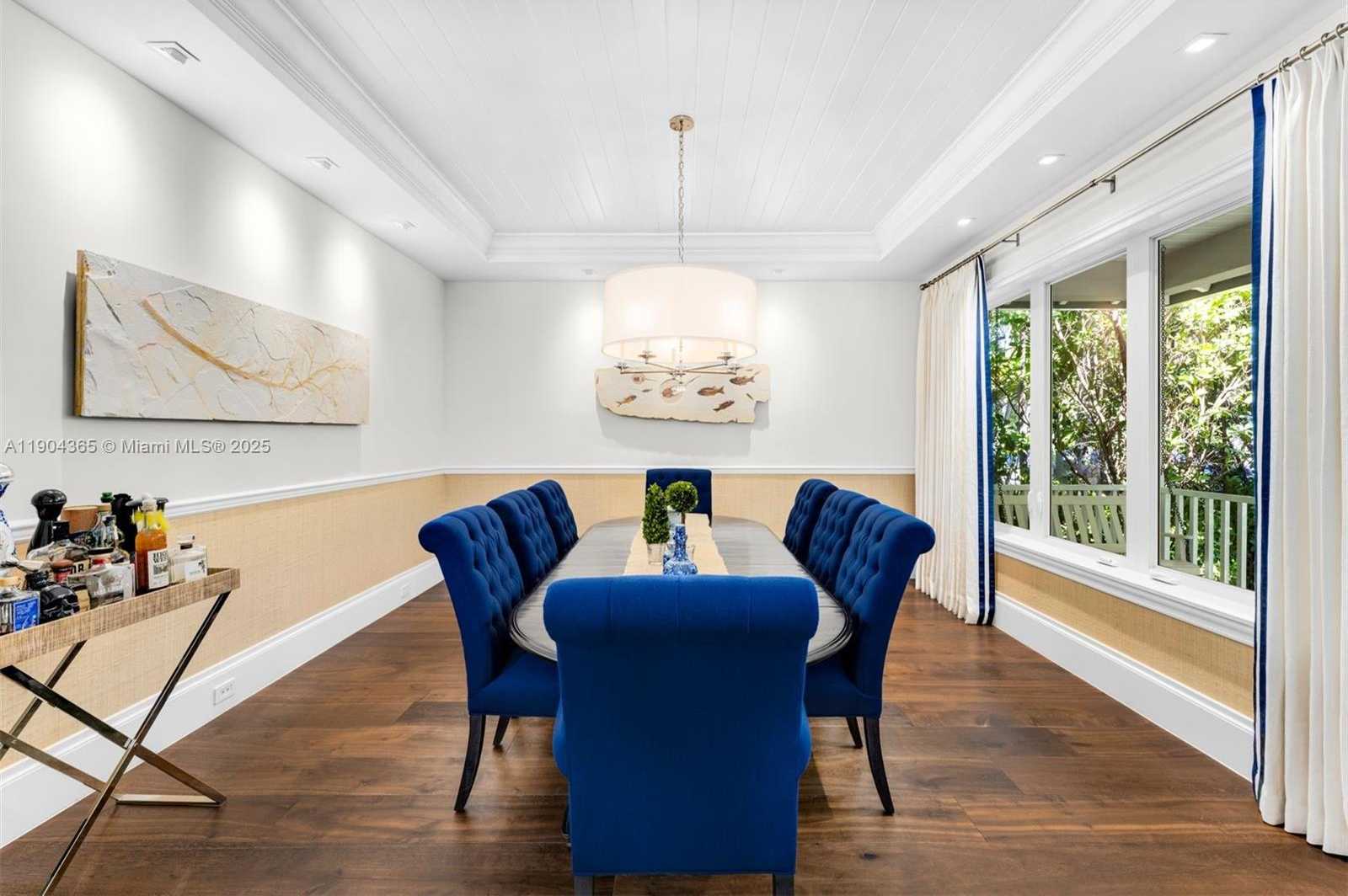 Small Image of 2500 REGATTA AVE, Miami Beach Number 13