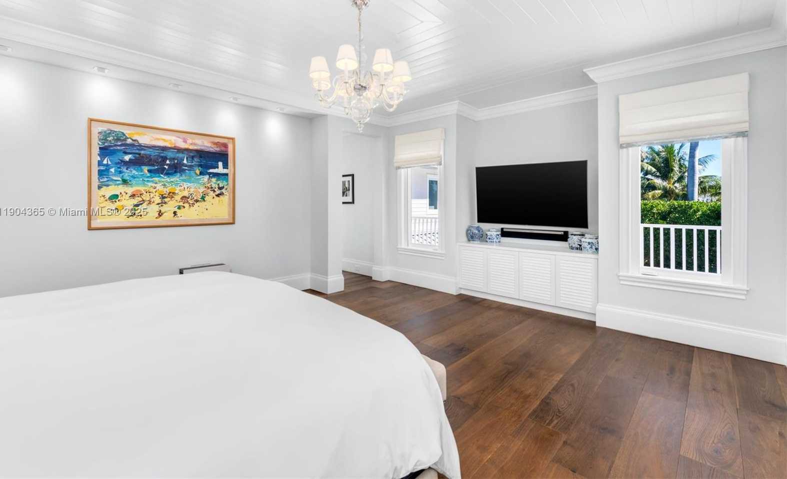 Small Image of 2500 REGATTA AVE, Miami Beach Number 17