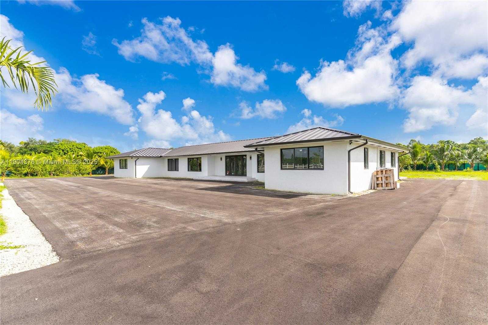 Small Image of 29855 SOUTH WEST 208TH AVE, Homestead Number 2