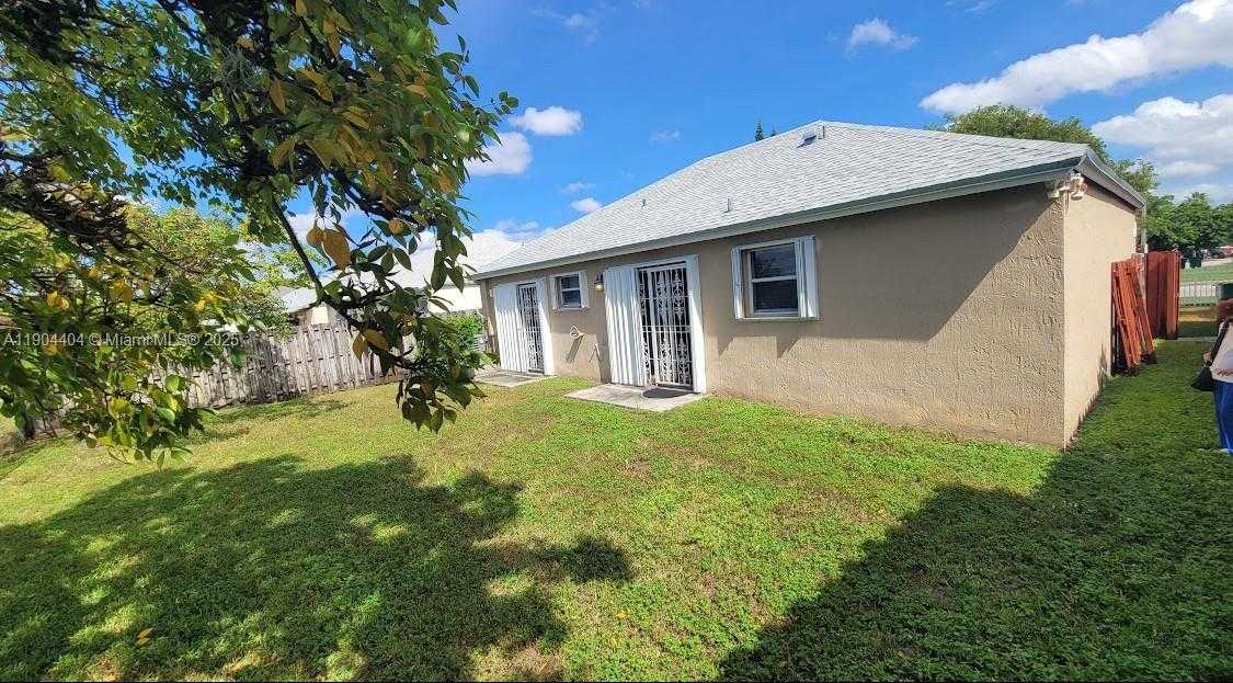 Small Image of Miami Gardens Number 3