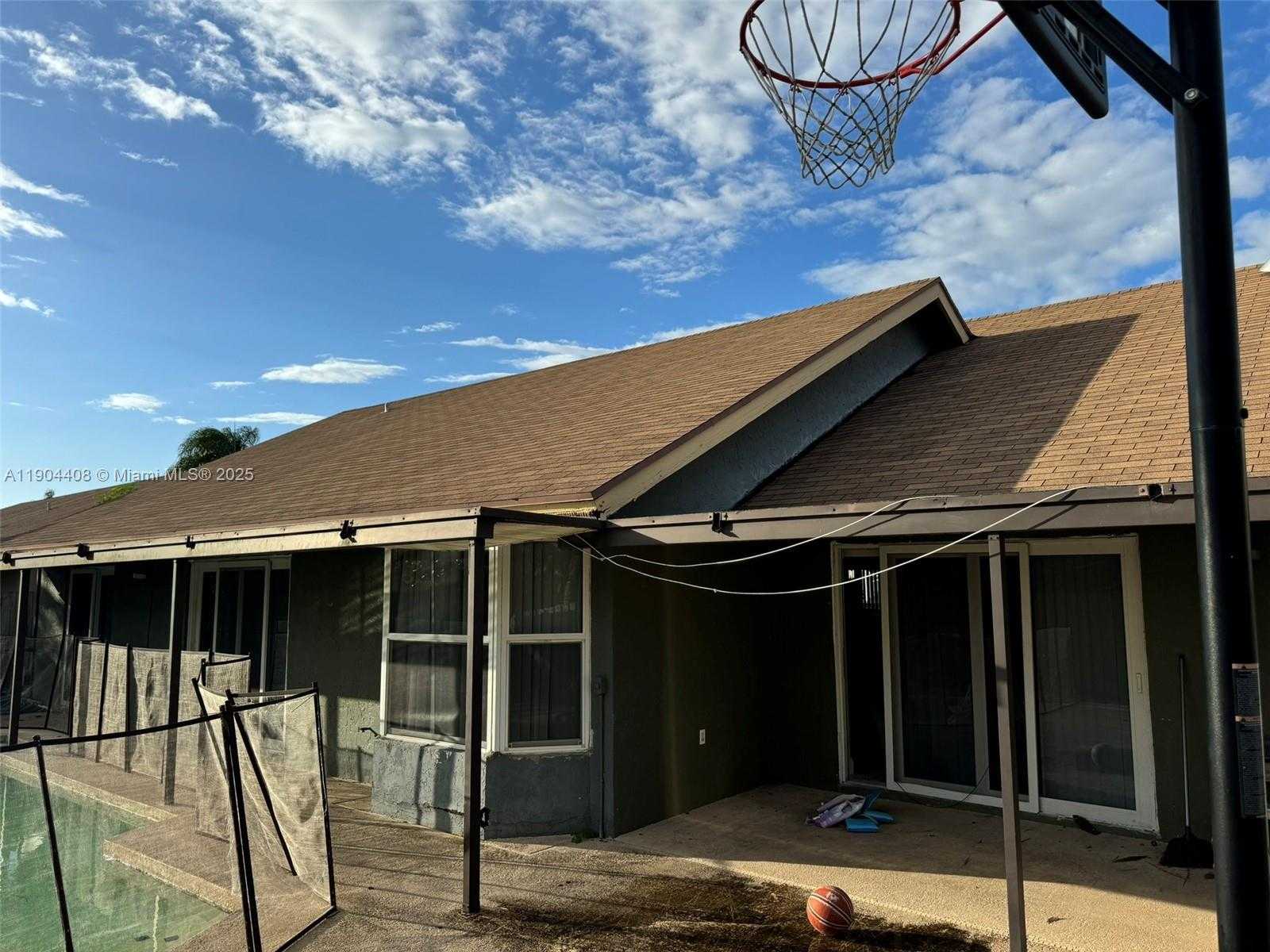 Small Image of 7060 NORTH WEST 47TH PL, Lauderhill Number 14