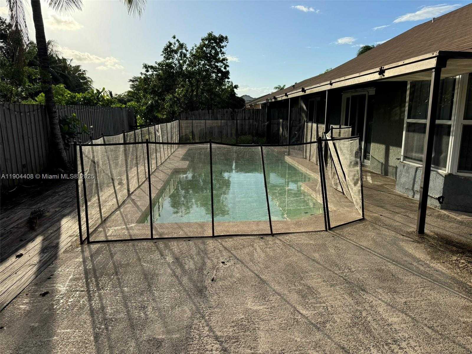 Small Image of 7060 NORTH WEST 47TH PL, Lauderhill Number 16