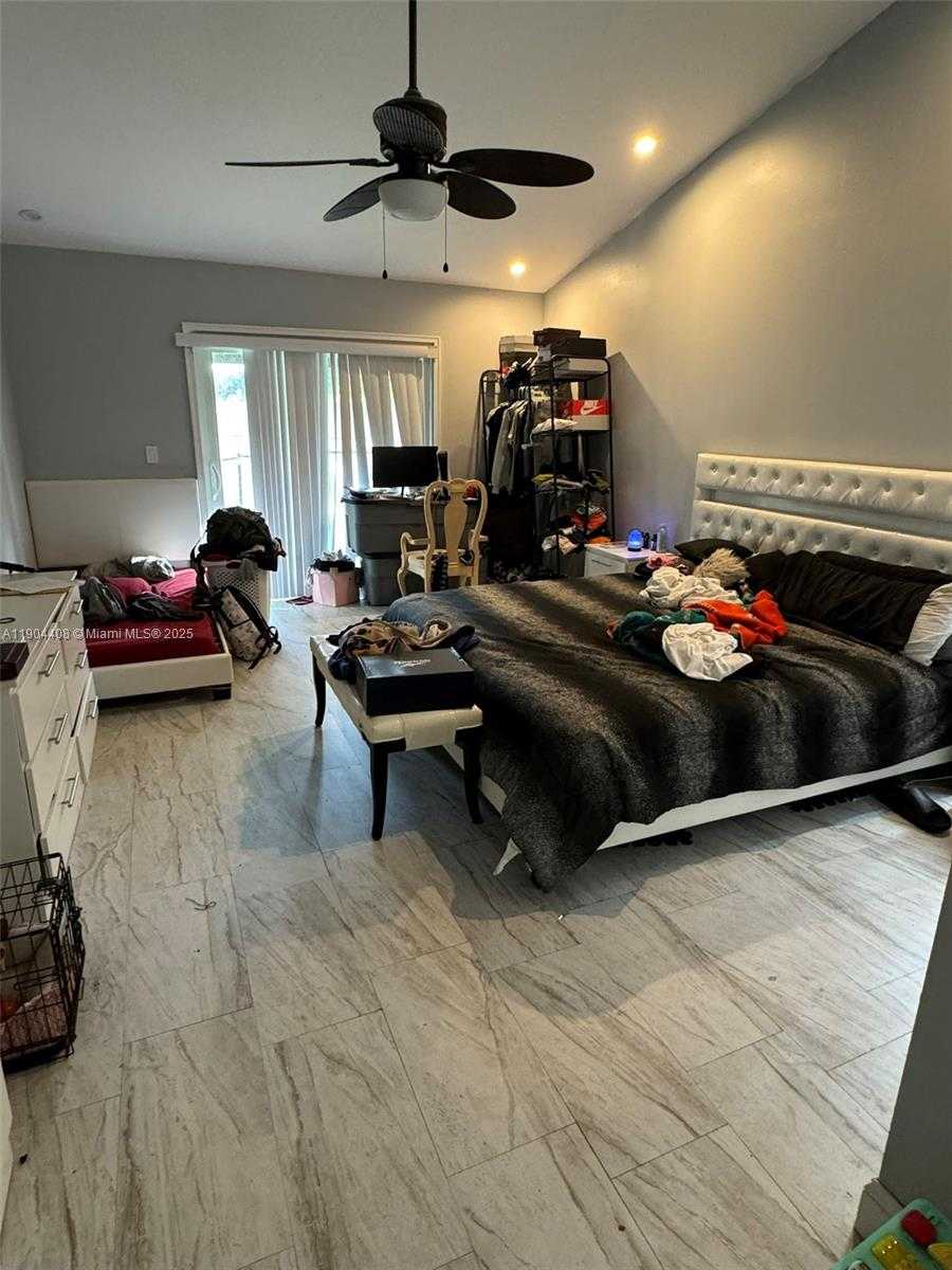 Small Image of 7060 NORTH WEST 47TH PL, Lauderhill Number 9