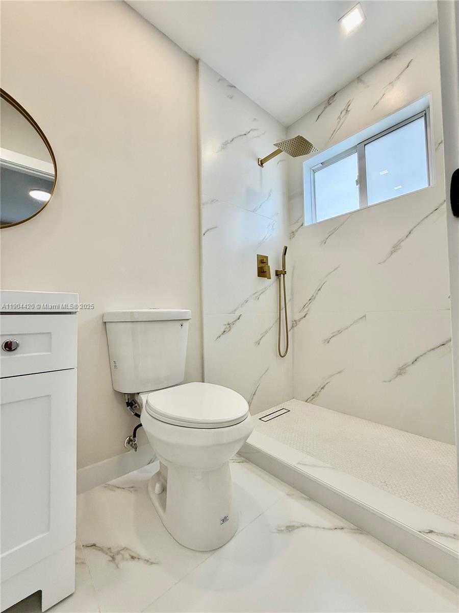 Small Image of 17025 NORTH WEST 38TH CT, Miami Gardens Number 10