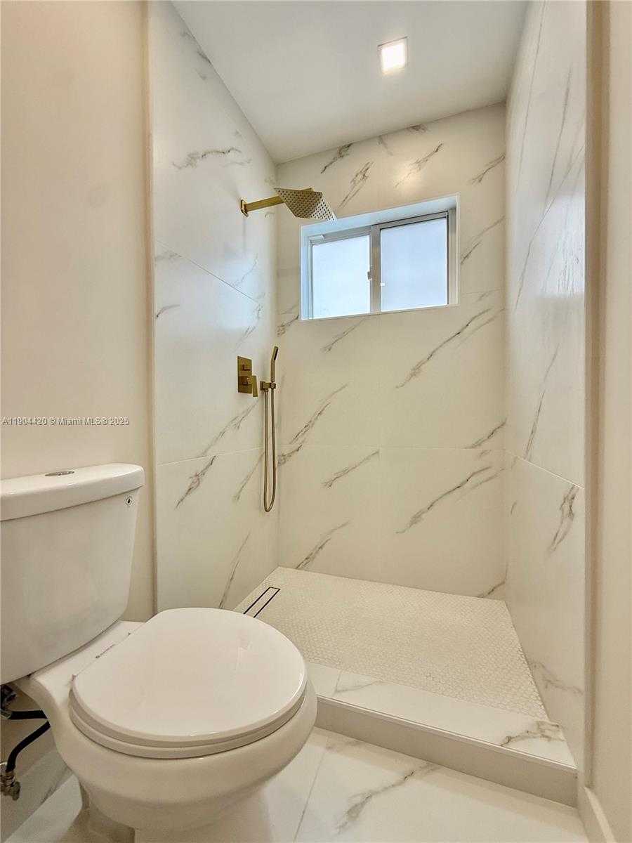 Small Image of 17025 NORTH WEST 38TH CT, Miami Gardens Number 13