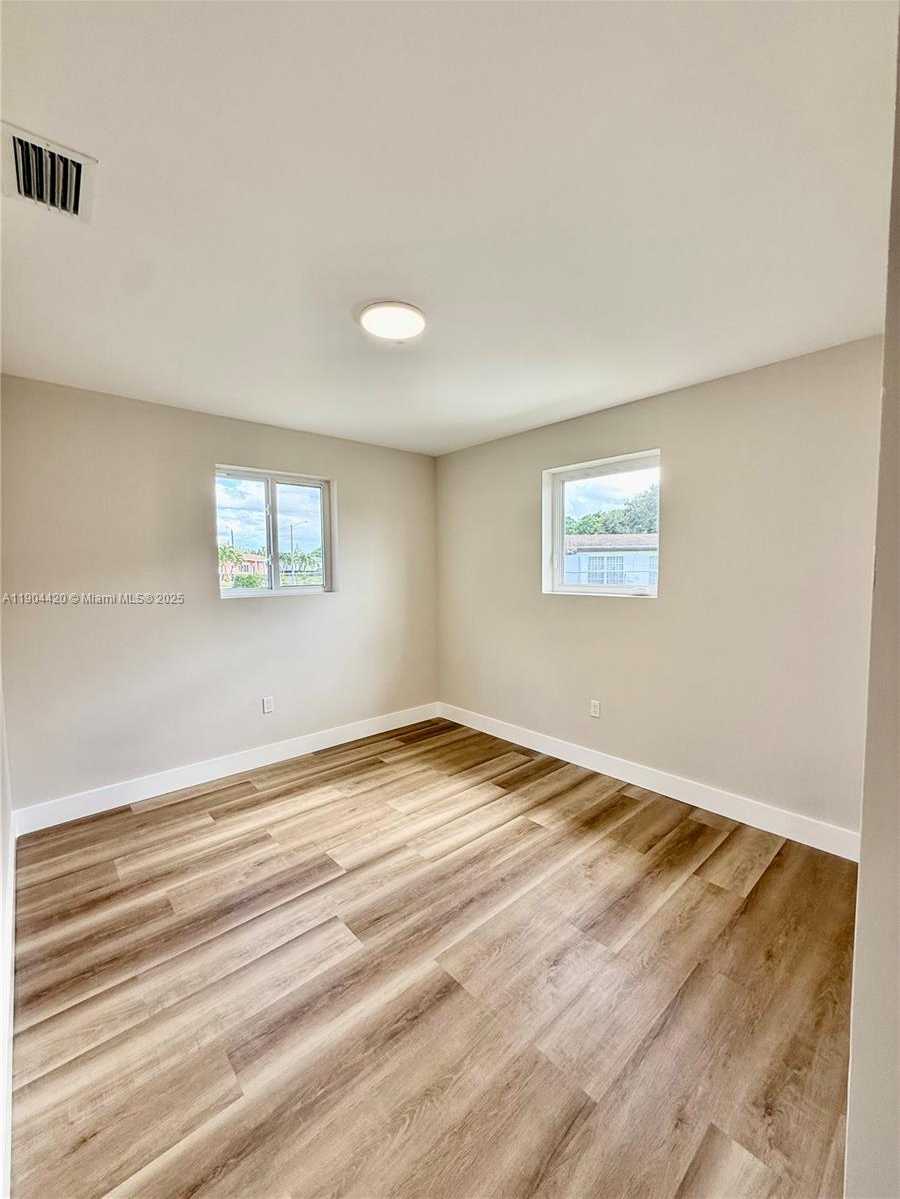 Small Image of 17025 NORTH WEST 38TH CT, Miami Gardens Number 20