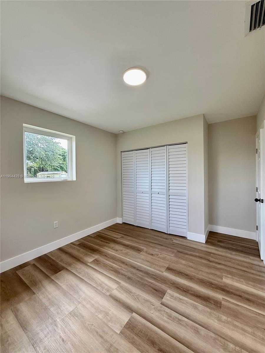 Small Image of 17025 NORTH WEST 38TH CT, Miami Gardens Number 21