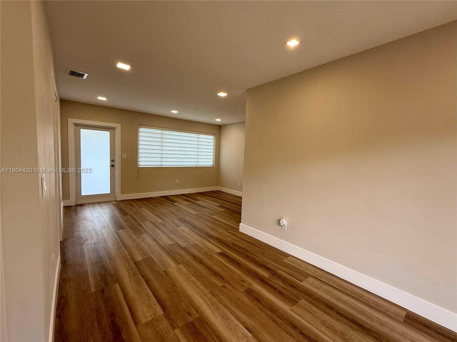 Small Image of 17025 NORTH WEST 38TH CT, Miami Gardens Number 7