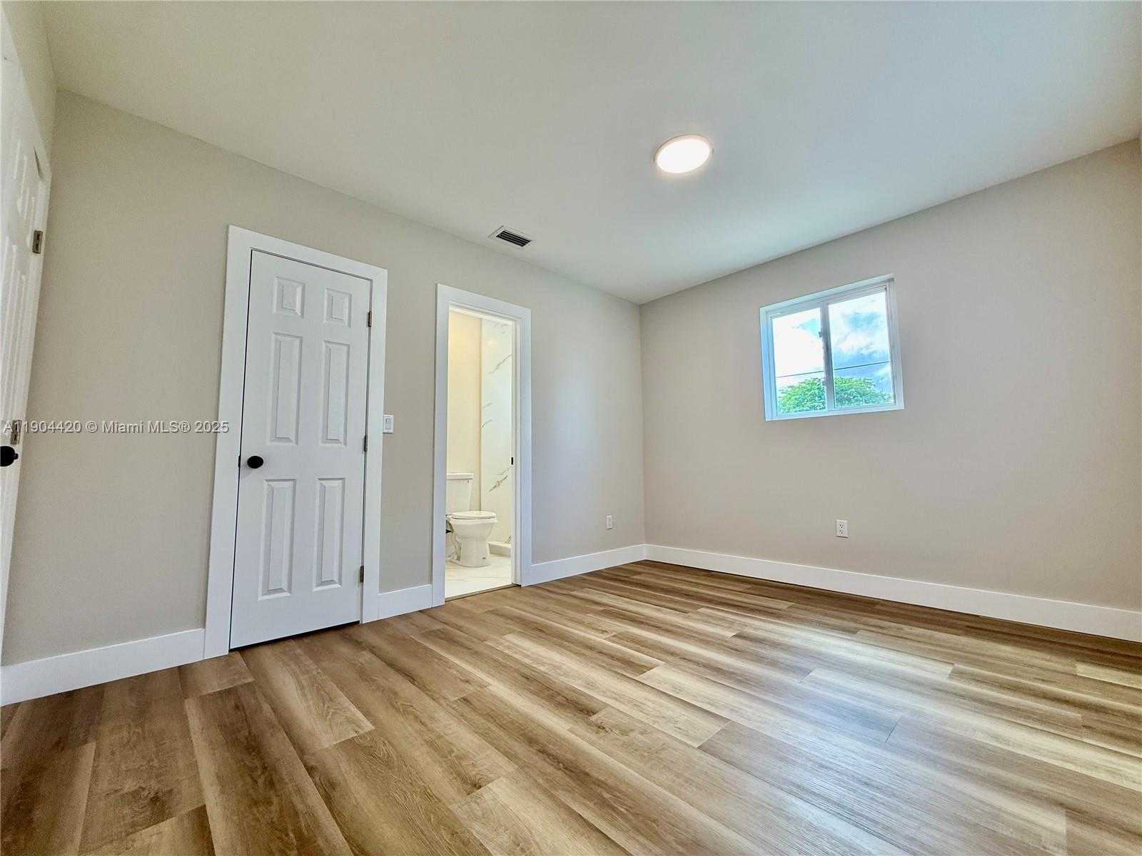 Small Image of 17025 NORTH WEST 38TH CT, Miami Gardens Number 9