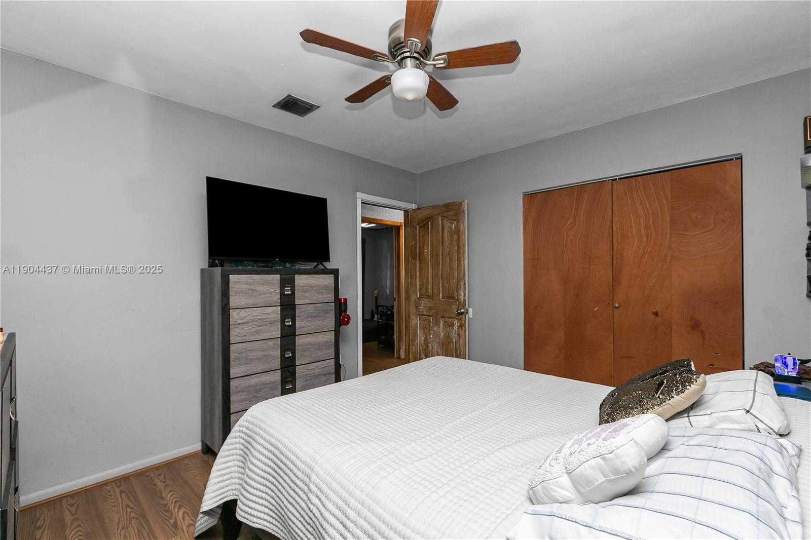 Small Image of 3311 NORTH WEST 171ST ST, Miami Gardens Number 14